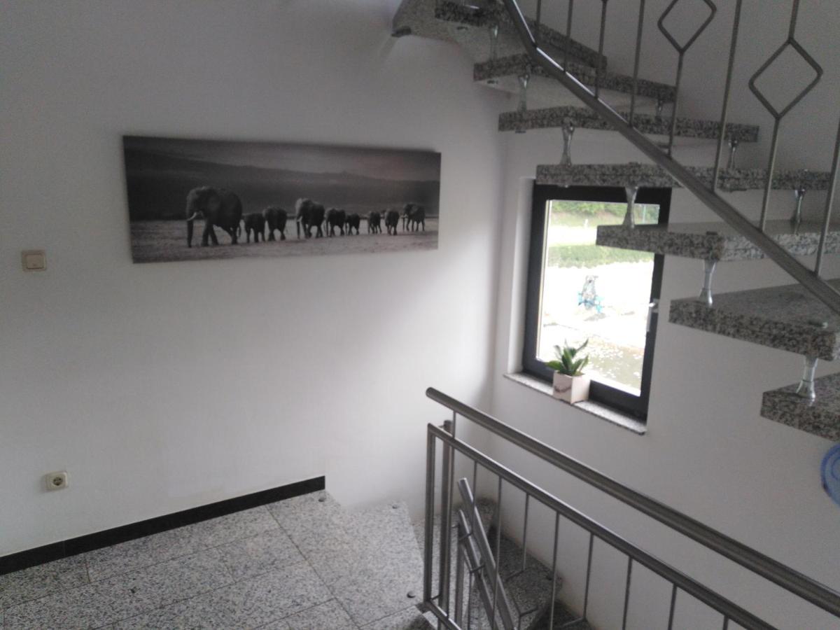 Zimmer Ohne Fruehstueck In Der Forellenzucht Burgen  Luaran gambar
