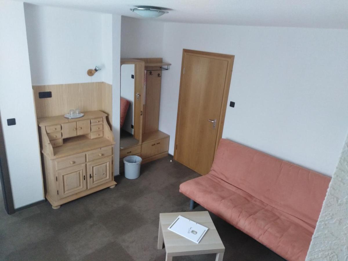 Zimmer Ohne Fruehstueck In Der Forellenzucht Burgen  Luaran gambar